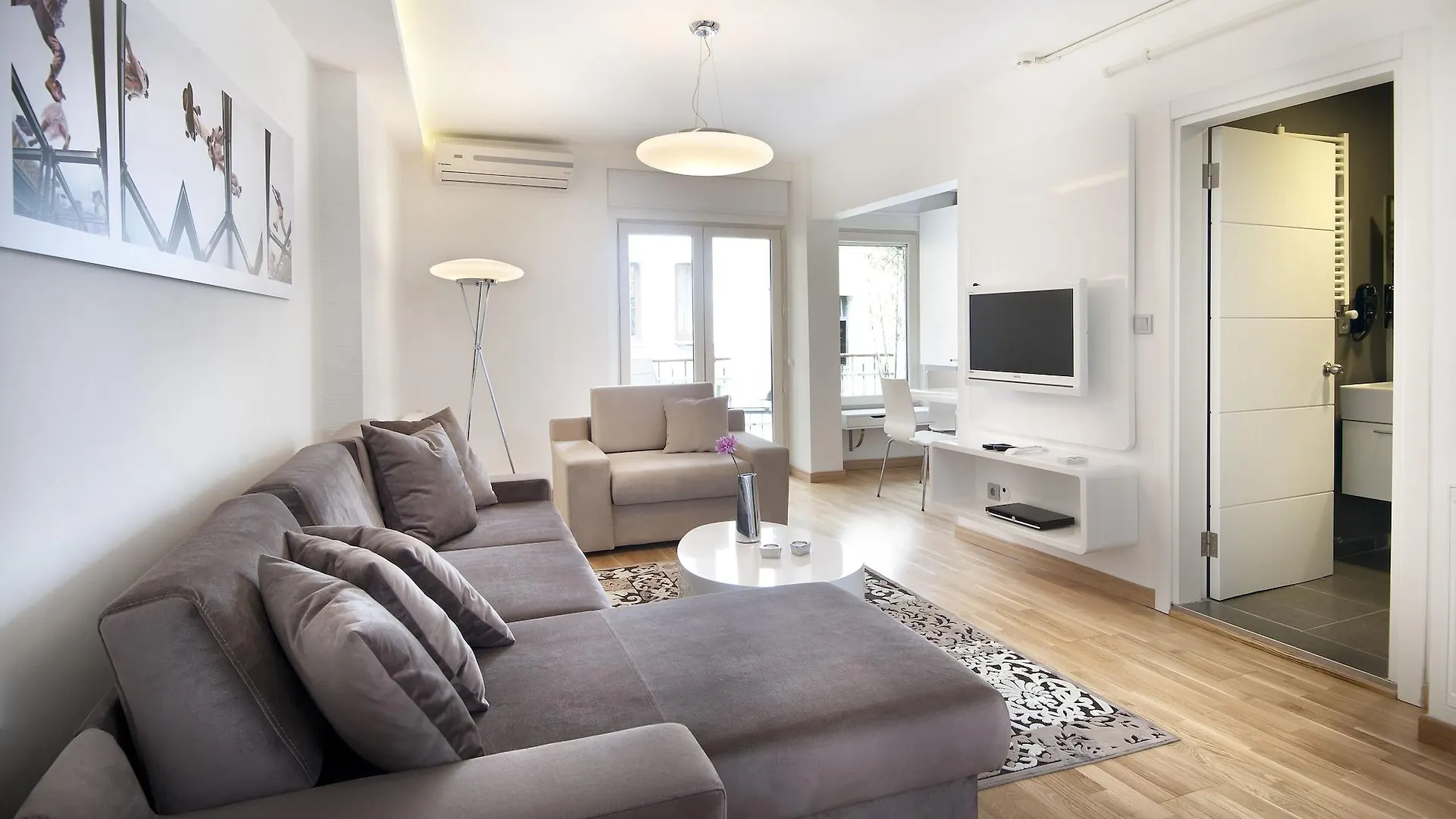 Nuru Ziya Suites Istanbul 2*,